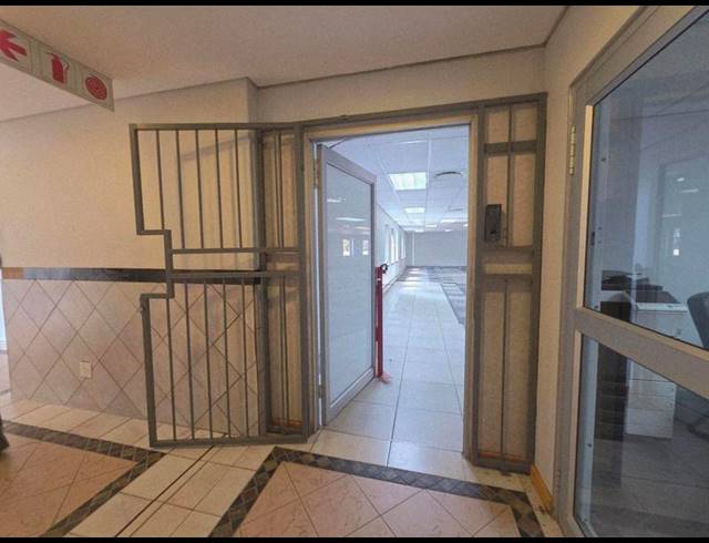 BUSINESS PROPERTY TO RENT IN MENLYN